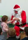 Le père Noël dans les classes